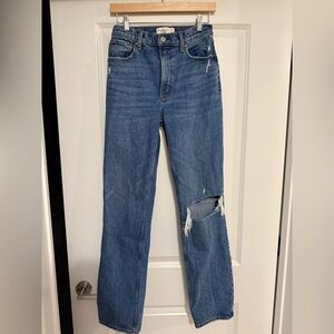 Abercrombie & Fitch The 90s Straight Ultra High Rise Blue Jeans